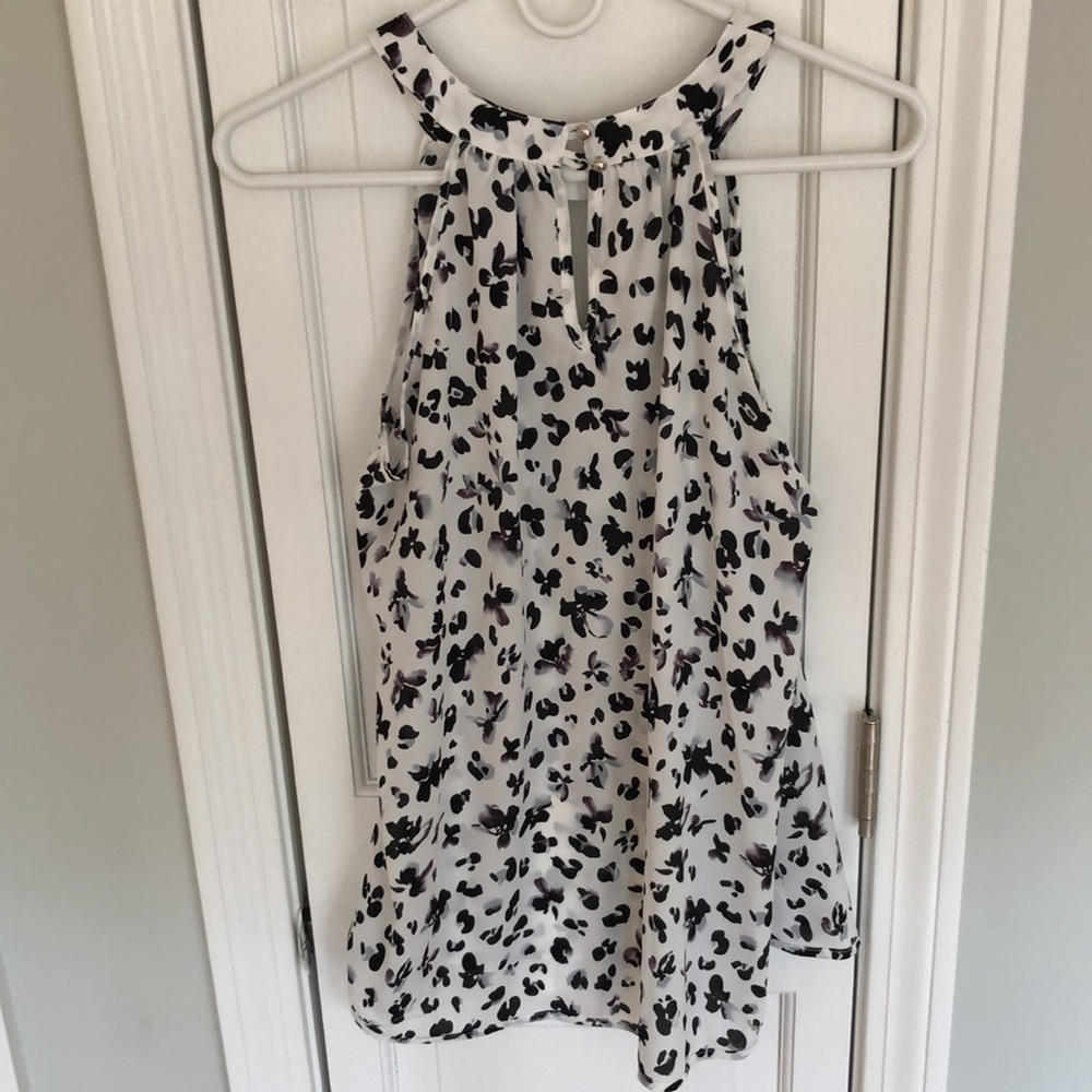 Papermoon white and black tank top with keyhole button back (M) - Picture 2 of 4